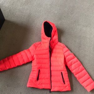 American Eagle coral neon puffer jacket
